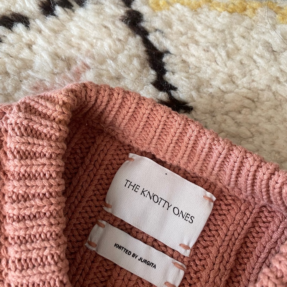 The Knotty ones Delcia Pink Sweater